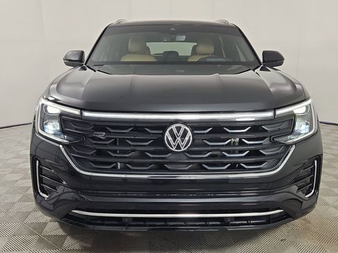 Used 2024 Volkswagen Atlas Cross Sport SEL R-Line AWD/4WD image 2