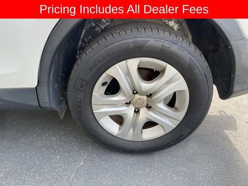 Used 2015 Toyota RAV4 LE w/ Four Season Floor Mat Package AWD/4WD image 3