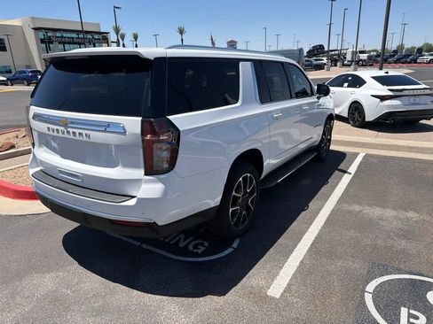 Used 2022 Chevrolet Suburban LS w/ Driver Alert Package RWD image 4