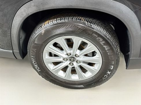 Certified 2024 Toyota Grand Highlander AWD image 21