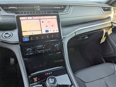 New 2025 Jeep Grand Cherokee L Limited image 20