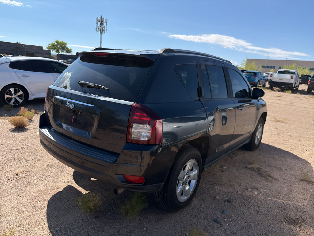 Used 2015 Jeep Compass Sport w/ Power Value Group FWD image 4