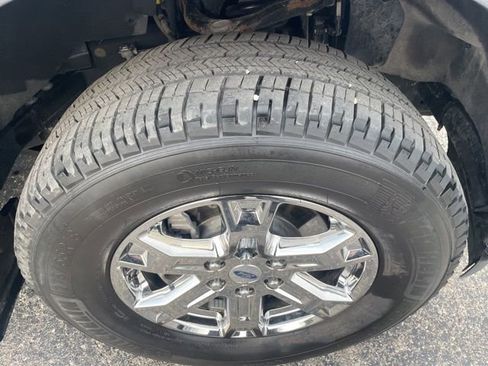 Used 2022 Ford F150 XLT w/ Equipment Group 302A High AWD/4WD image 16