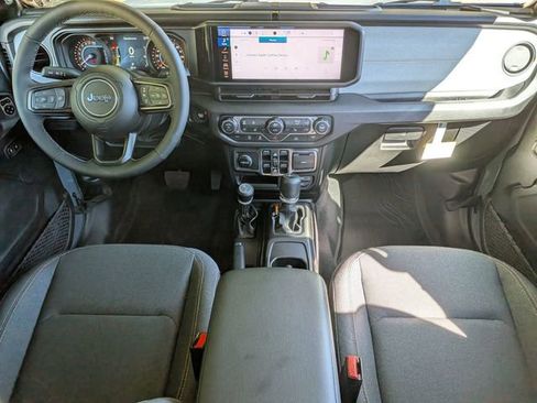 New 2025 Jeep Gladiator Sport image 19