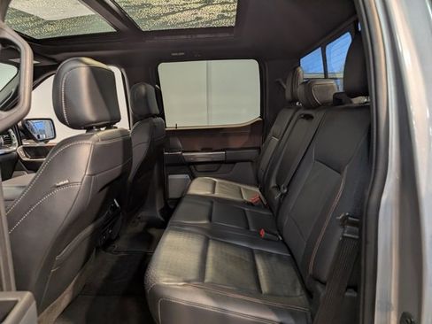 Used 2022 Ford F150 Lariat w/ Max Trailer Tow Package image 23