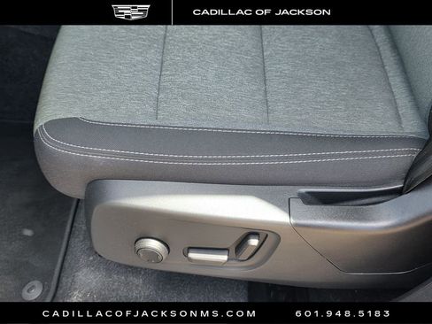 Used 2024 Volvo XC40 B5 Core image 19