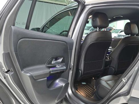 Certified 2021 Mercedes-Benz GLA 250 4MATIC image 15