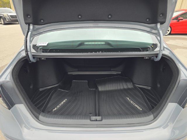 Used 2024 Honda Accord Sport image 9