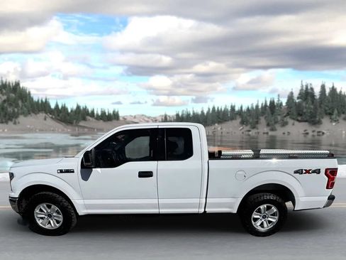 Used 2019 Ford F150 XLT w/ Trailer Tow Package AWD/4WD image 6