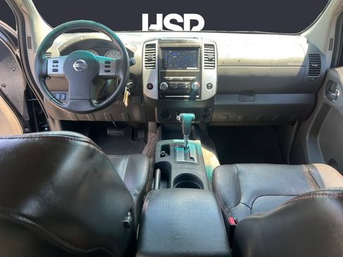 Used 2010 Nissan Frontier PRO-4X w/ Pro-4x Value Truck Pkg RWD image 10
