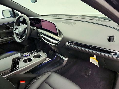 Used 2024 Cadillac Lyriq Luxury image 23