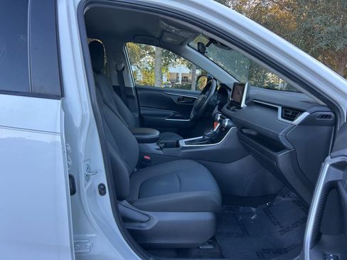 Used 2023 Toyota RAV4 LE image 32