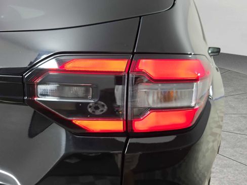 Used 2023 Honda Pilot Elite image 12