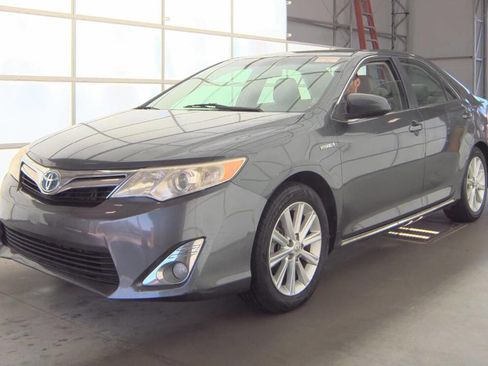 Used 2012 Toyota Camry XLE w/ Leather Pkg image 1