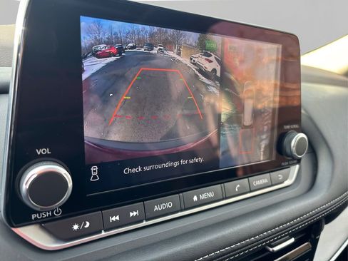 Used 2021 Nissan Rogue SV image 28