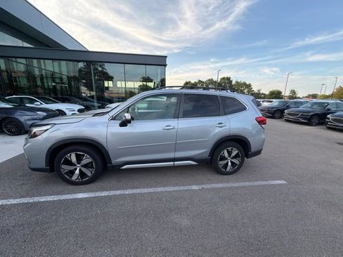 Used 2020 Subaru Forester Touring AWD/4WD image 2