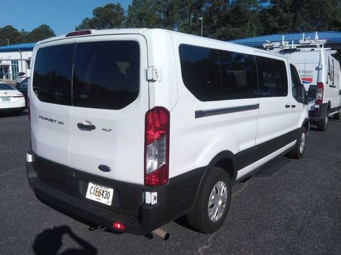 Used 2023 Ford Transit 350 XLT RWD image 4