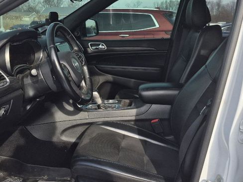 Used 2021 Jeep Grand Cherokee Laredo X image 6