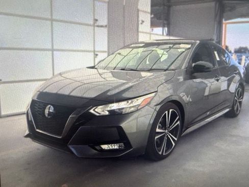 Used 2021 Nissan Sentra SR FWD image 3