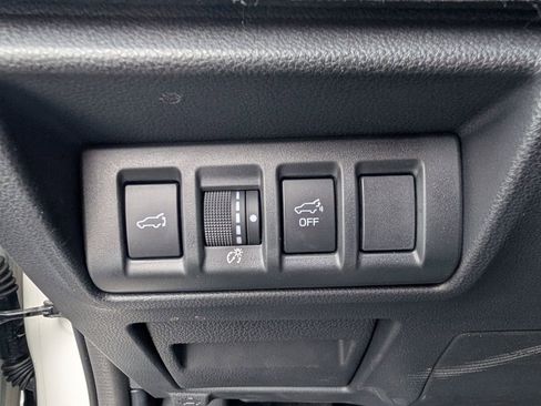 Used 2022 Subaru Outback Touring AWD/4WD image 26