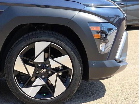 New 2026 Hyundai Kona Limited image 5