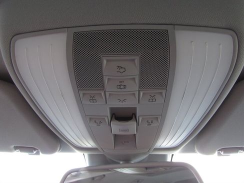 Used 2013 Mercedes-Benz E 350 4MATIC Wagon image 22