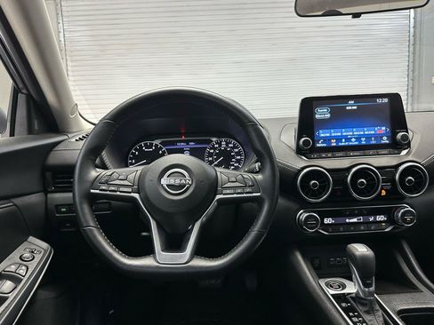 Used 2025 Nissan Sentra SV w/ All-Weather Package FWD image 17