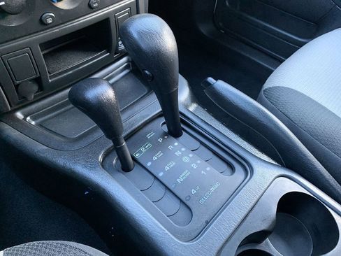 Used 2004 Jeep Grand Cherokee Laredo w/ Trailer Tow Prep Group image 23