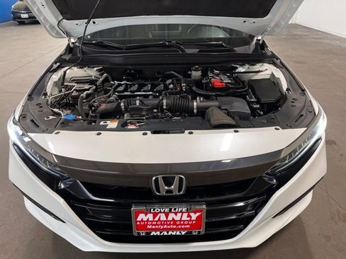 Used 2018 Honda Accord Sport image 9
