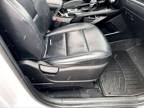 Used 2023 Kia Telluride S w/ S Sunroof Package image 38