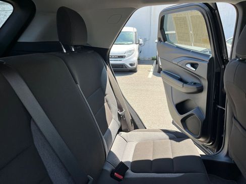Used 2025 Chevrolet TrailBlazer LT FWD image 36