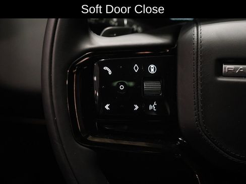 Used 2024 Land Rover Range Rover Sport Dynamic SE image 18