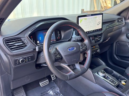 Used 2023 Ford Escape ST-Line w/ Tech Pack #1 FWD image 12