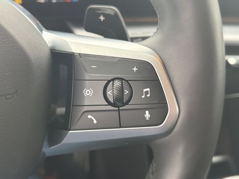 Used 2025 BMW X2 xDrive28i image 19