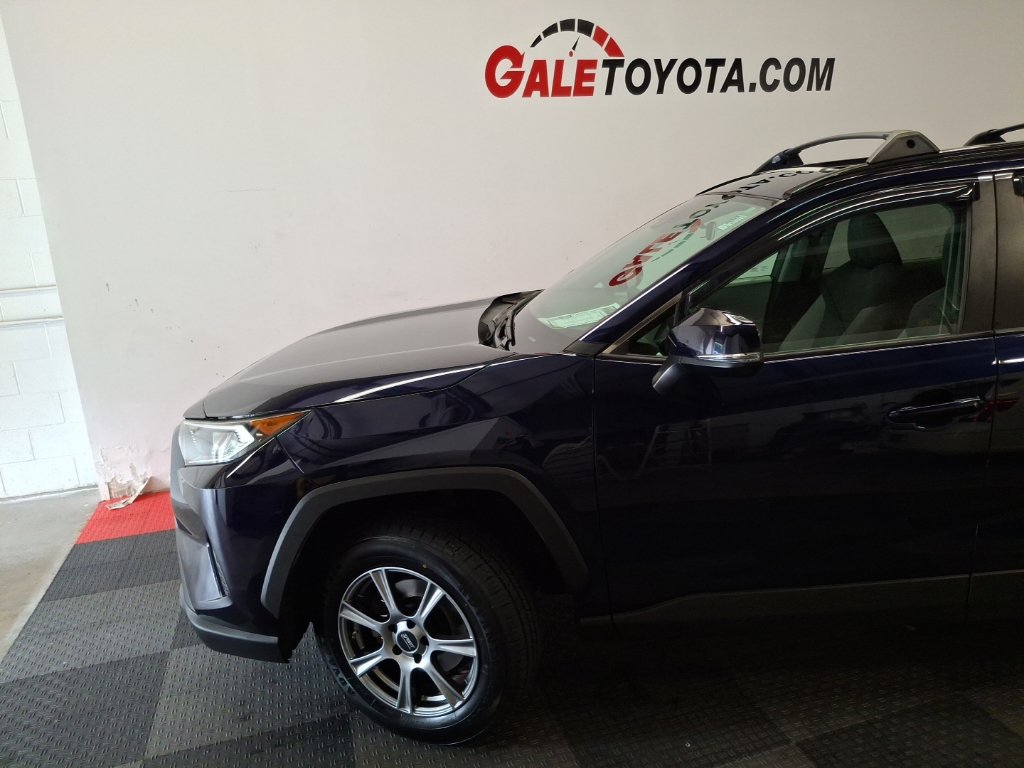 Used 2019 Toyota RAV4 XLE w/ Convenience Package AWD/4WD image 5