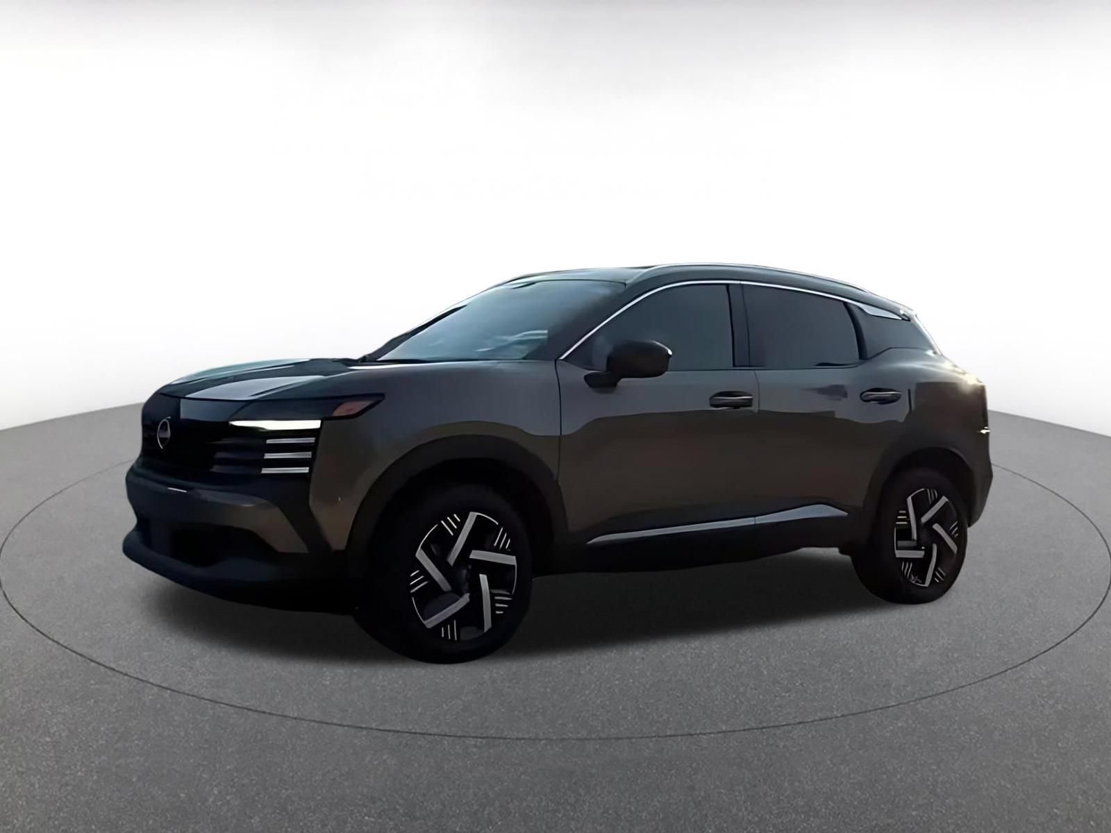 Used 2026 Nissan Kicks SV w/ Cold Weather Package FWD image 7