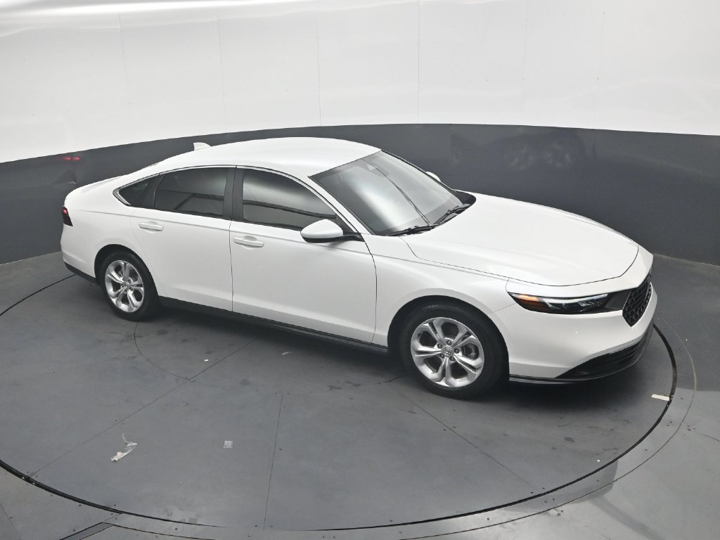 Certified 2025 Honda Accord LX image 16