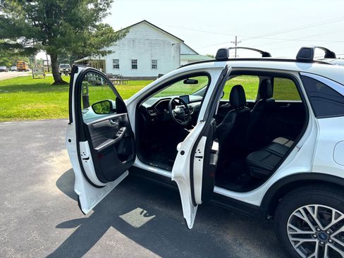 Used 2022 Ford Escape SEL w/ Technology Package image 35