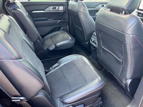 Used 2025 Ford Explorer ST w/ Sun And Sound Package AWD/4WD image 23