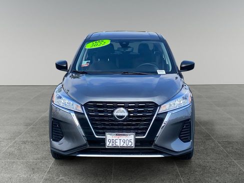 Used 2022 Nissan Kicks S w/ Interior Electronics Package FWD image 8