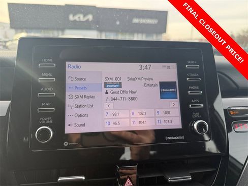 Used 2023 Toyota Camry SE image 14