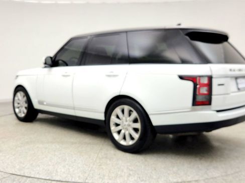 Used 2016 Land Rover Range Rover HSE image 7