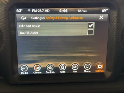 Used 2021 Jeep Gladiator Overland w/ Popular Equipment Package AWD/4WD image 38