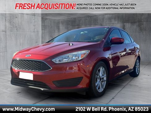 Used 2018 Ford Focus SE FWD image 1