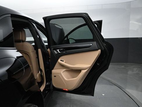 New 2025 Porsche Macan image 20
