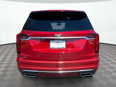 New 2025 Cadillac XT6 Luxury image 6