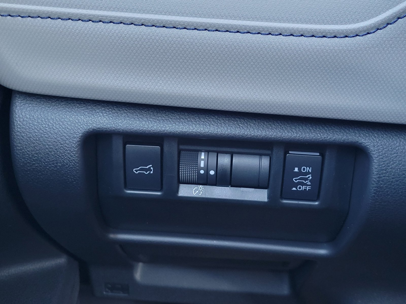 New 2026 Subaru Forester Premium AWD/4WD image 17