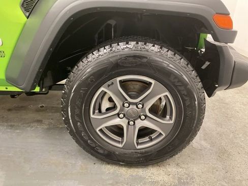Used 2018 Jeep Wrangler Unlimited Sport S image 29