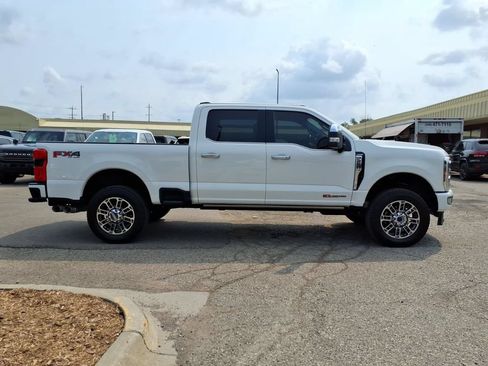 Used 2024 Ford F250 Limited w/ FX4 Off-Road Package AWD/4WD image 6