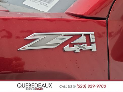 Used 2017 GMC Sierra 1500 SLT AWD/4WD image 4